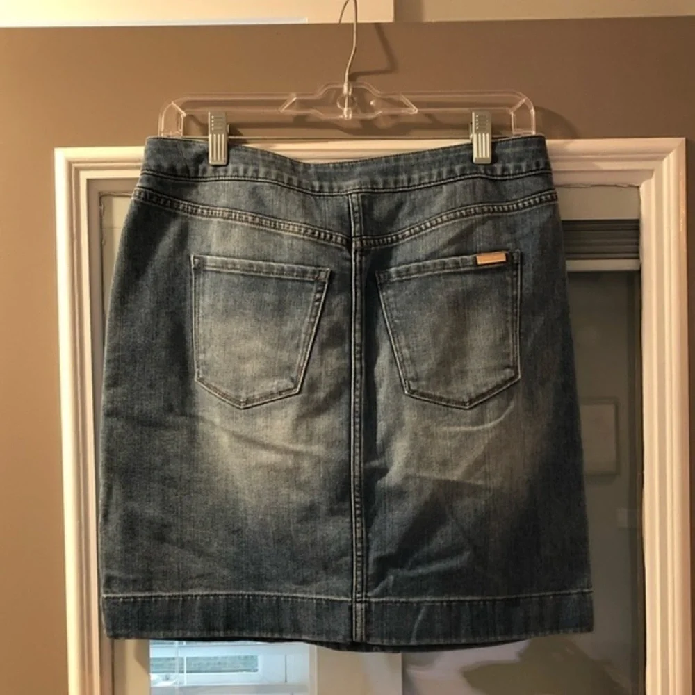 NWOT White House Black Market Denim size 4